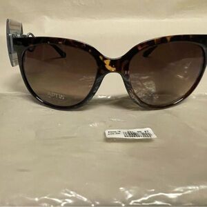 Apt 9 Tortoise Shell/Brown Sunglasses, New with Tags